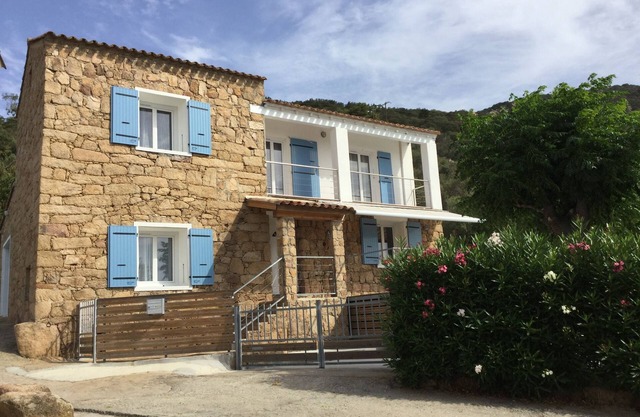 Corsican stone house with swimming pool and view of the Gulf of Cupabia