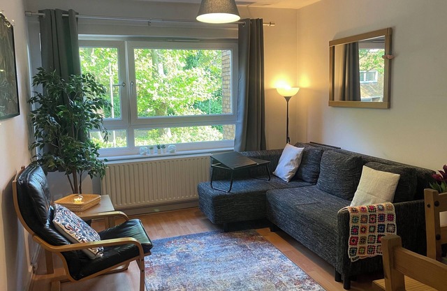 Cosy 1-bed Flat, Family Friendly, Free Parking