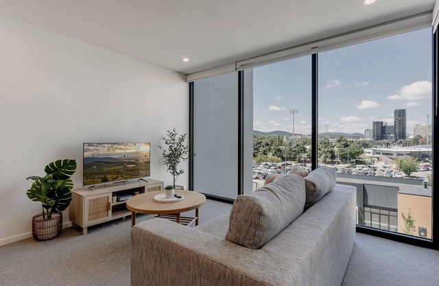 Cosy 1-Bed with Pool, Gym and Secure Parking