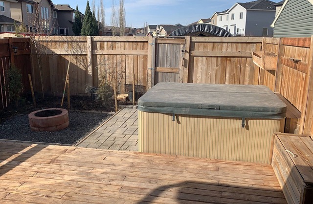 Cosy 2 Betroom Single family Home with Hot Tub