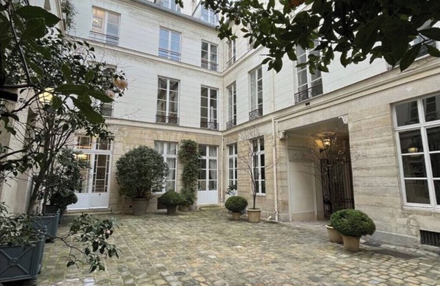 Cosy and picturesque duplex Marais Bohème