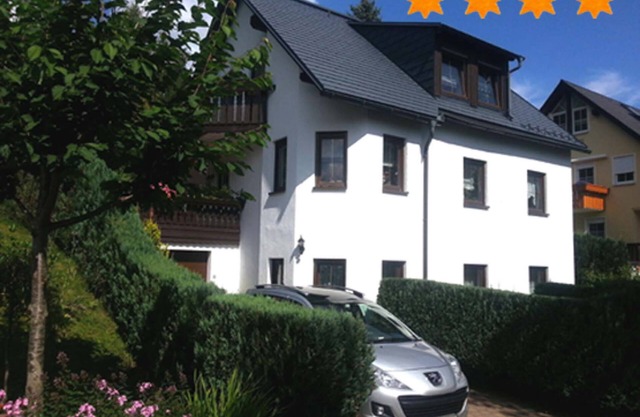Cosy and very comfortable 4 - * - dwelling at ground level with terrace