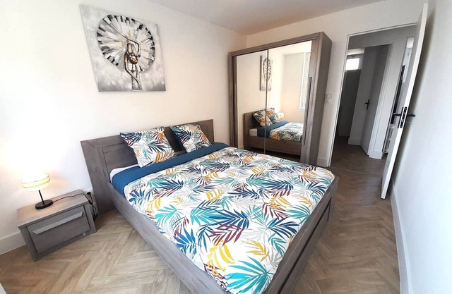 Cosy apartment-2 bedrooms-6pers-wifi-city centre (2)