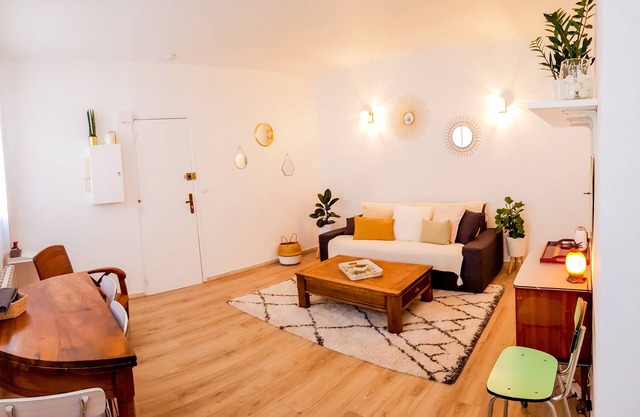 Cosy apartment for 1 to 4 people near the CHU