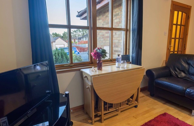 Cosy apartment for 4 guests with WIFI, TV, patio and parking