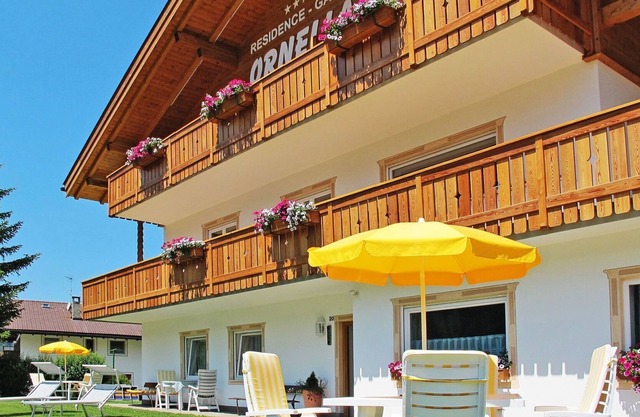 Cosy apartment for 4 guests with WIFI, TV, patio and parking