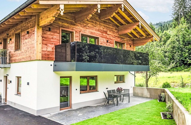 Cosy apartment for 4 people with WIFI, TV, terrace, pets allowed and panoramic view