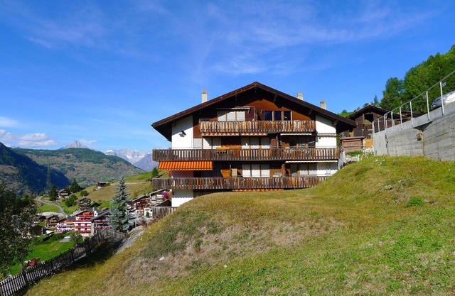 Cosy apartment for 4 people with WIFI, TV, balcony and panoramic view