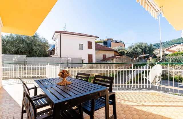 Cosy apartment for 6 people with WIFI, balcony and pets allowed