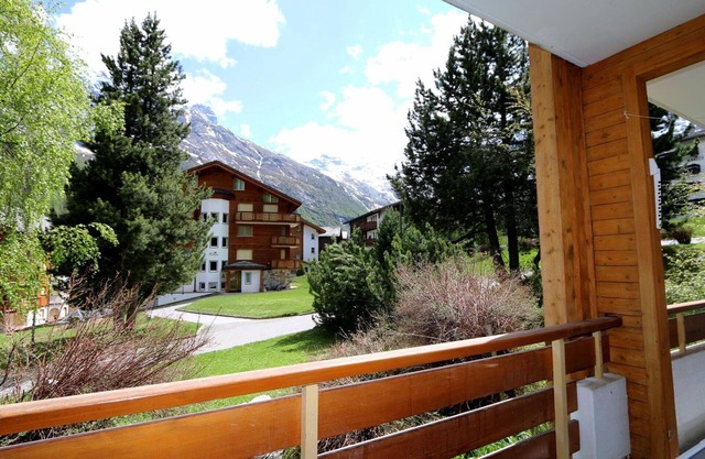 Cosy apartment for 8 people with WIFI, TV and balcony