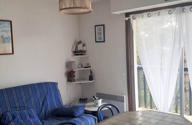 Cosy apartment for 4 people - on foot 8 mns from the beach 5 mns from shops