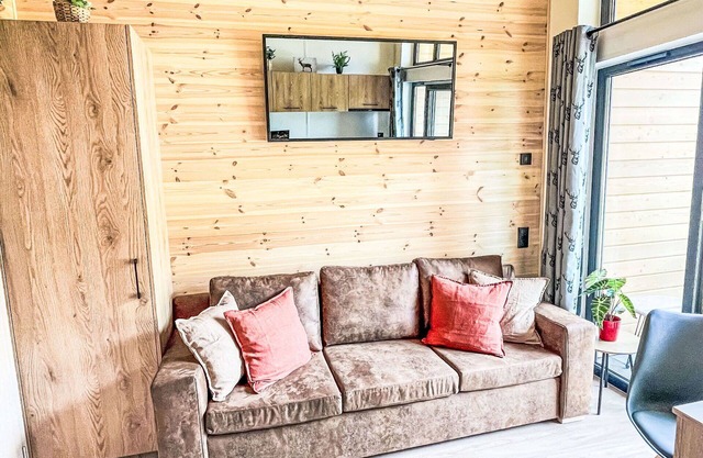Cosy apartment in villa for 5 guests with A/C, TV and terrace