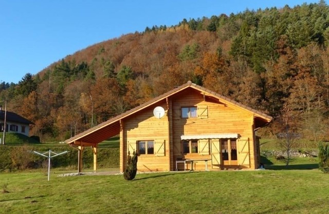 Cosy Chalet near Ski Resorts with Terrace and Forest Trails