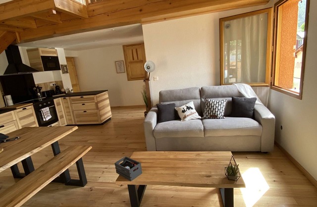 Cosy family apartment close to ski resorts and long walks
