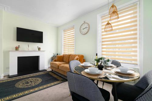 Cosy flat 5 min from Holland Park station! London