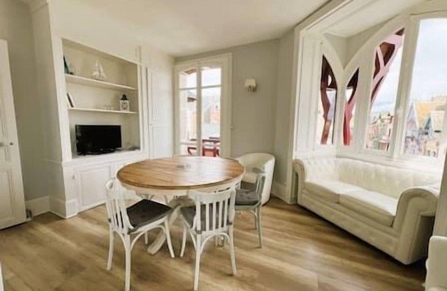 Cosy French Villa Apartment