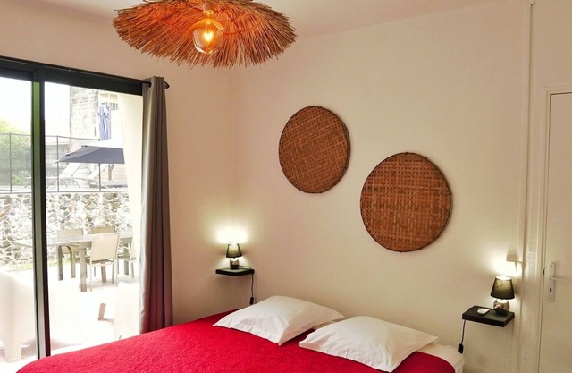 Cosy House in Saint-Pierre,Family-sized,Mount Pelée View,3 min walk to the Beach