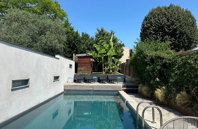 Cosy house with swimming pool - A haven of peace in the heart of the village!