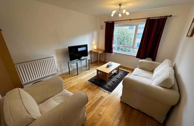Cosy newly refurbished maisonette apartment