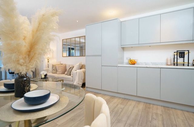 Cosy One Bed in Boutique-Style Apartment - London