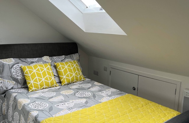 Cosy studio in vibrant London