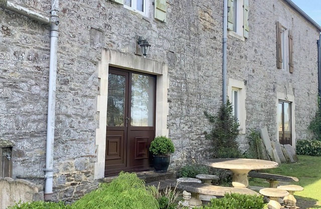 Cottage in Sainte-Marguerite-d'Elle with barbecue