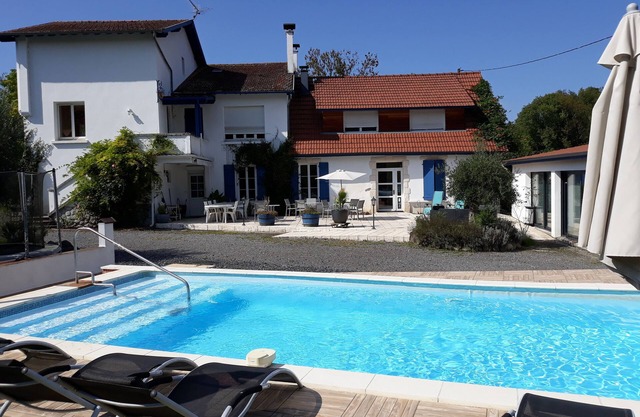 Cottage Coocooning Domaine de Merete 8-14 pers, 4 ears, Spa and Pool, adapted PMR