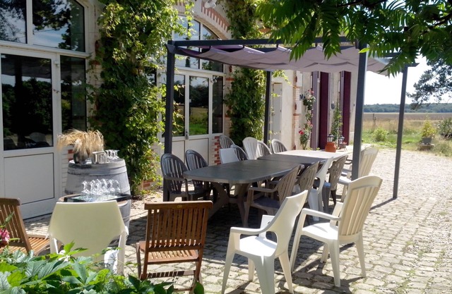 Cottage for 15 people in the Loire Valley with terrace and garden