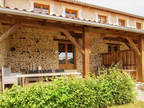 Cottage in France with Covered Terrace, cleaning included
