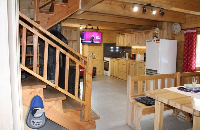 Cottage Martin A With a Bathtub and a Children's Playground!