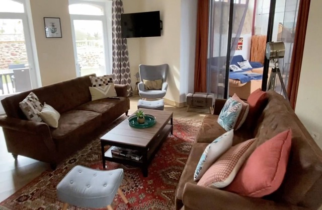 Cottage Saint Michel, charming cottage in Tamerville 1-14 people
