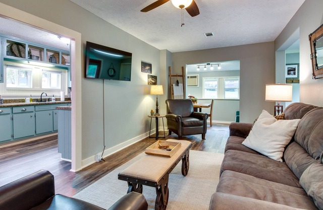 Cotter Home with Gas Grill: Walk to White River!