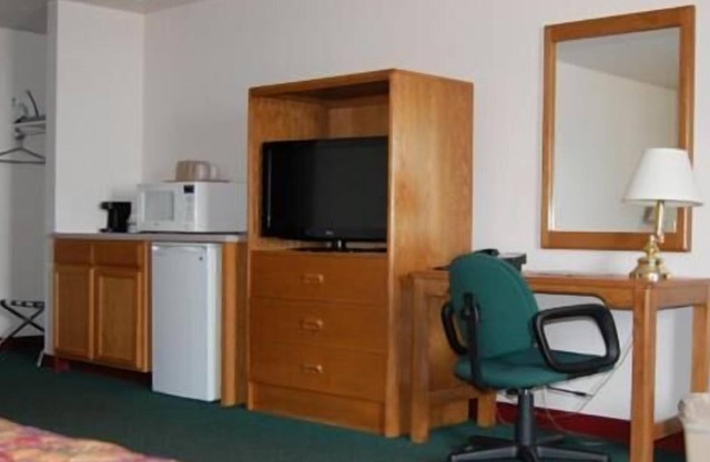 COUNTRY HAVEN INN