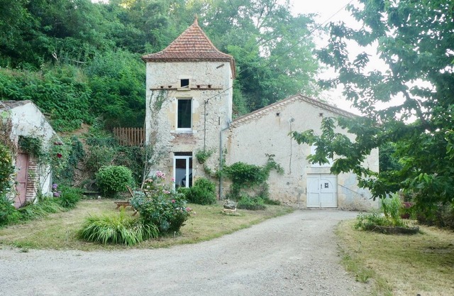 COUNTRY HOUSE PRAYSSAC IN THE HEART OF QUERCY LOT FRANCE
