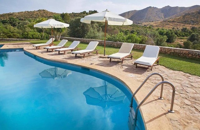 Country House 'Sa Mesquida De D’alt' with Sea View, Private Pool and Wi-Fi