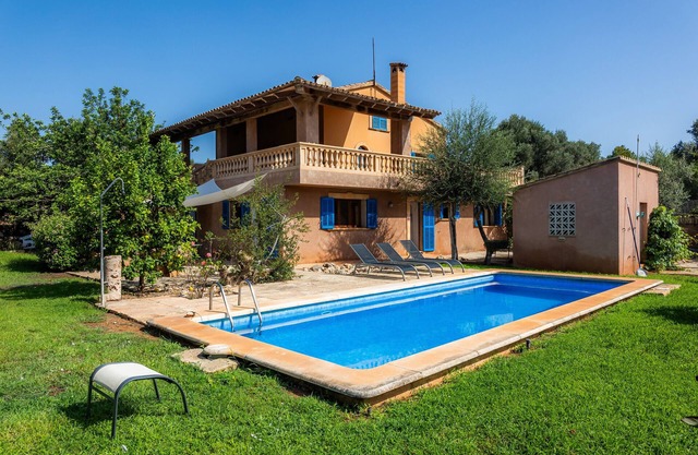 Country House "Sa Plana" with Private Pool, 2 Private Terraces & Wi-Fi
