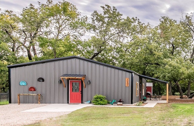 Country Retreat near Ft. Worth, Texas!