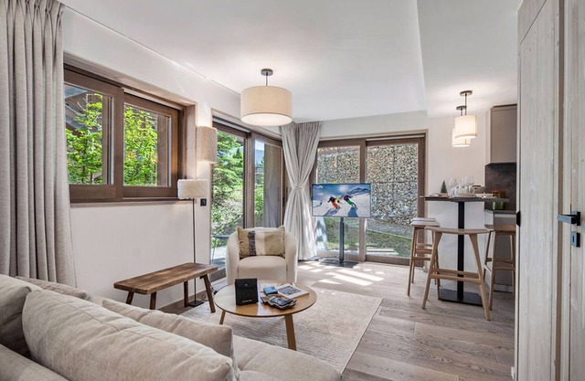 Courchevel Le Praz: Apt 36m², 2 adults + 2 kids, Wifi, Parking