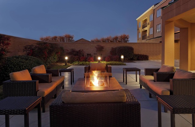 Courtyard by Marriott Chesapeake