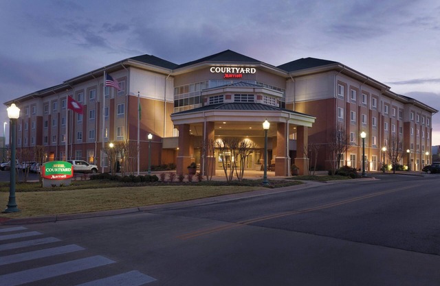 Courtyard Marriott Fort Smith Downtown