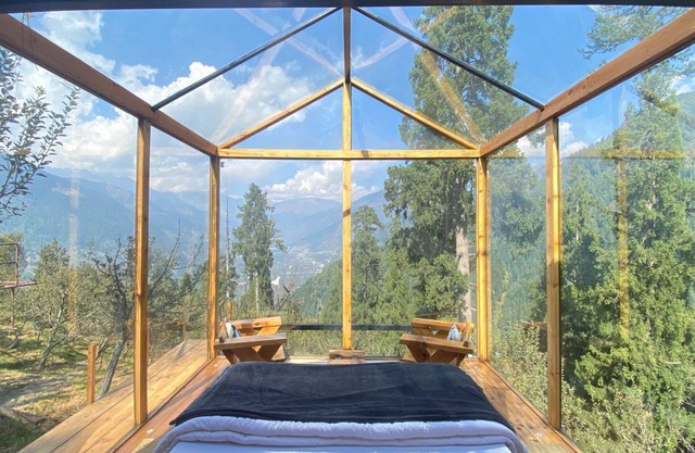 Cove The Glass House
