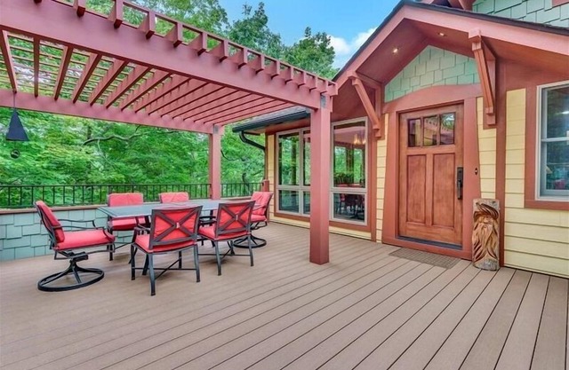 Covered Boat Slip! Beautiful Craftsman Home w/Great Dock! Come Visit "Charlie's Treehouse"!