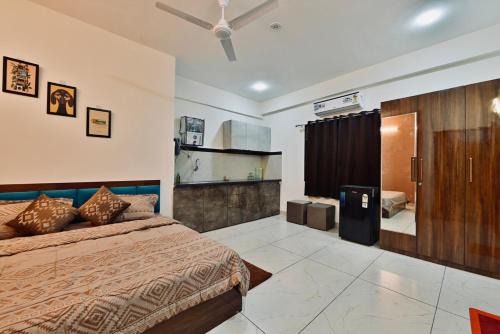 Cozy 1 RK apartment