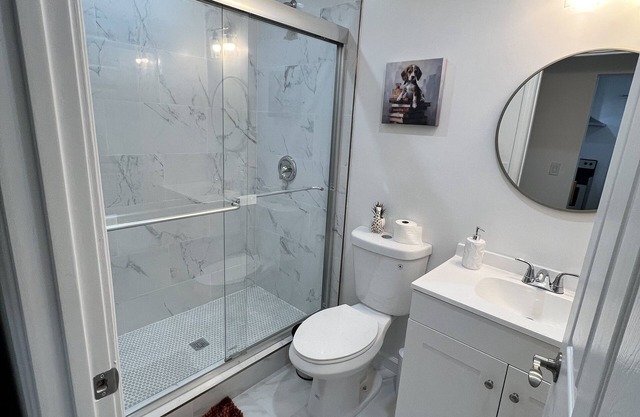 Cozy 1bedroom 1bath Centrally located