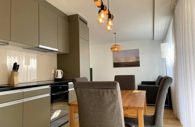 Cozy 1BR in popular district 3 (West 11)