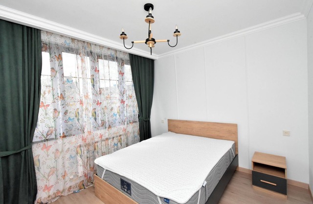 Cozy 2-bedroom apartment in Yerevan Center with AC, Wi-Fi, Family-Friendly