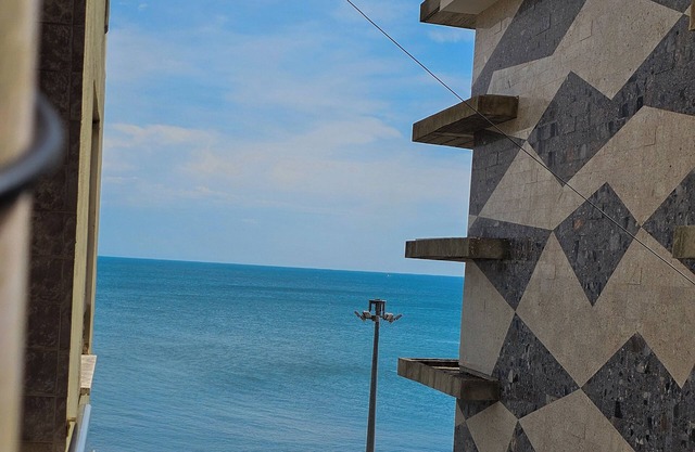Cozy 2-bedroom apartment with AC and WiFi in superb Durrës