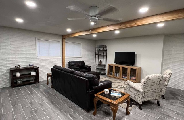 Cozy 2-bedroom apartment with AC and WiFi in charming Mesa, Arizona