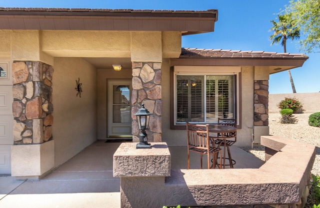 Cozy 2-bedroom condo with fitness room, WiFi in charming Mesa