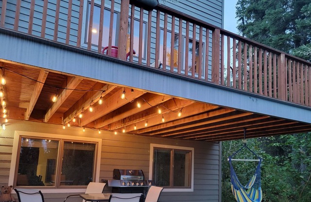 Cozy 2 bedroom guesthouse at Squirrel Hollow